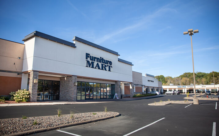Pictures of Retail property located at 14270 Plymouth Ave, Burnsville, MN 55337 for sales - image #1