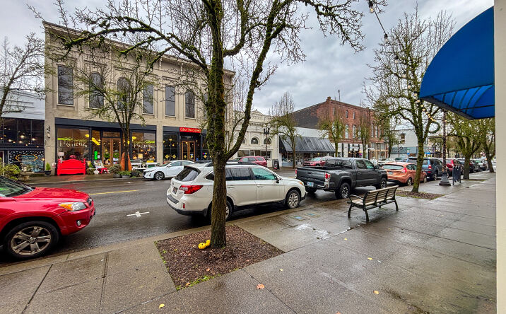 Pictures of Retail property located at 265 S Main St, Independence, OR 97351 for sales - image #1