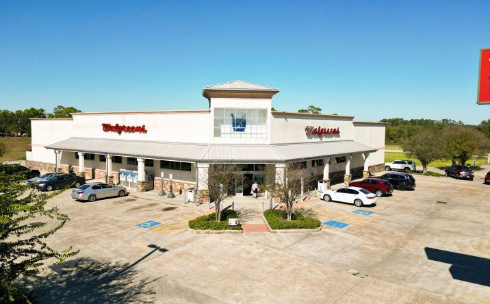 Pictures of Retail property located at 4849 TX-146, Baytown, TX 77520 for sales - image #1