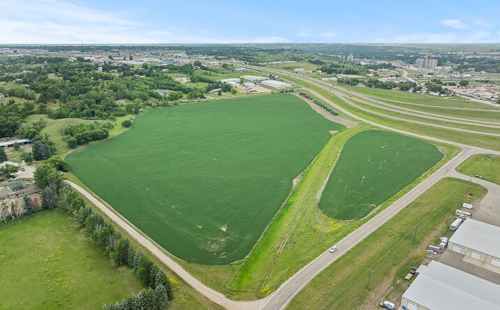 Pictures of Land property located at TBD E. 2 & 52 BYPASS SE, MINOT, Minot, ND 58701 for sales - image #1