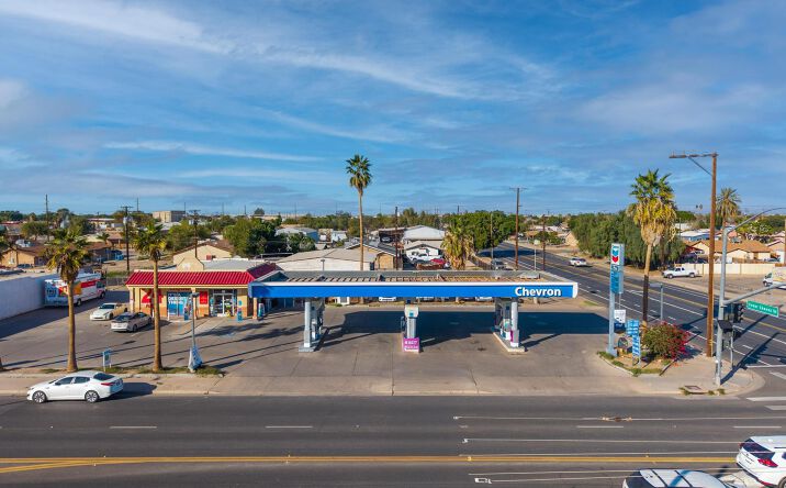 Pictures of Retail property located at 977 Main Street, Brawley, Brawley, CA 92227 for sales - image #1