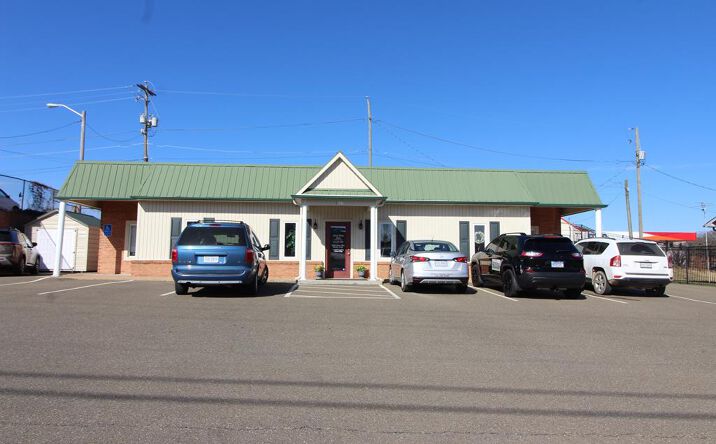 Pictures of Mixed Use, Office property located at 106 Calhoun Street, Galax, VA 24333 for sales - image #1