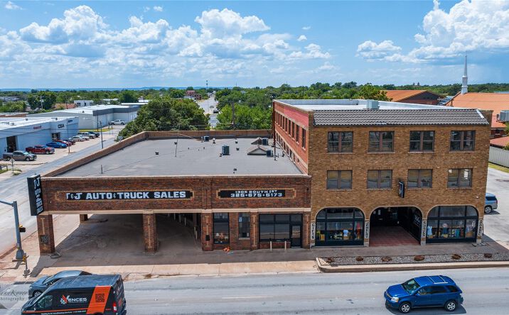 Pictures of Mixed Use, Office, Retail property located at 1315 S 1st St, Abilene, TX 79602 for sales - image #1