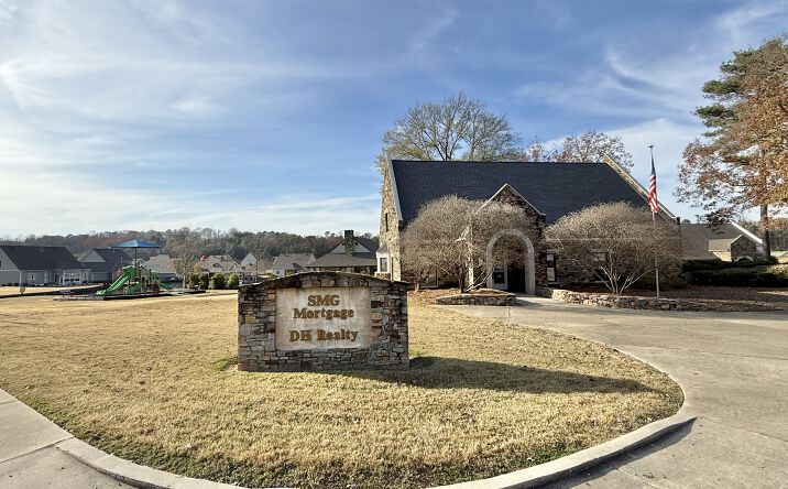 Pictures of Office, Mixed Use property located at 204 Griffin Park Dr, Birmingham, AL 35242 for sales - image #1