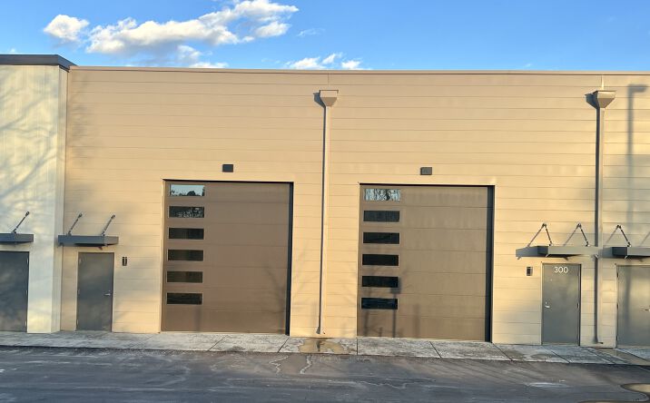 Pictures of Industrial property located at 13833 E Briarwood Ave, Centennial, CO 80016 for sales - image #1