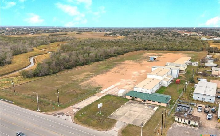 Pictures of Industrial property located at 4906 Houston Hwy, Victoria, TX 77901 for sales - image #1