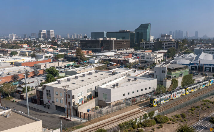 Pictures of Office property located at 2256 Barry Ave, Los Angeles, CA 90064 for sales - image #1