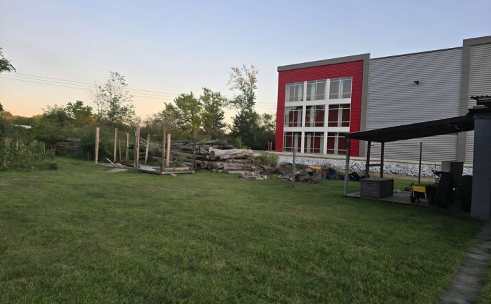 Pictures of Industrial, Senior Living property located at 7203 Royal Run Blvd., Zionsville, IN 46077 for sales - image #1