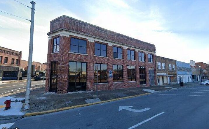 Pictures of Retail, Multifamily, Office, Mixed Use property located at 300 E Sullivan Street, Kingsport, TN 37660 for sales - image #1