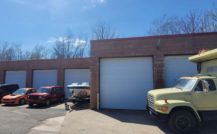 Pictures of Industrial property located at 3729 Linden Ave SE, Grand Rapids, MI 49507 for sales - image #1