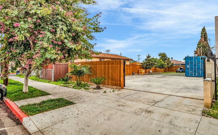 Pictures of Land, Multifamily, Retail, Office property located at 1332 Coolidge Avenue, National City, CA 91950 for sales - image #1
