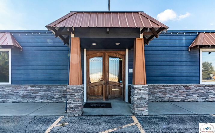 Pictures of Business for Sale property located at 420 E Young, Warrensburg, MO 64093 for sales - image #1