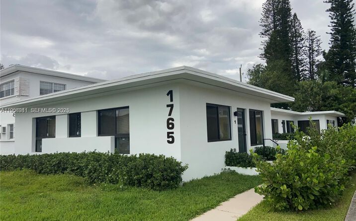Pictures of Multifamily property located at 1765 Normandy Dr, Miami Beach, FL 33141 for sales - image #1