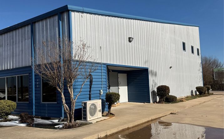 Pictures of Industrial property located at 608 Bryan, Durant, OK 74701 for sales - image #1