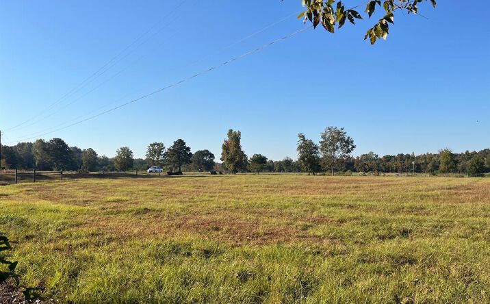 Pictures of Land property located at 1 Coosada Parkway, Millbrook, AL 36054 for sales - image #1