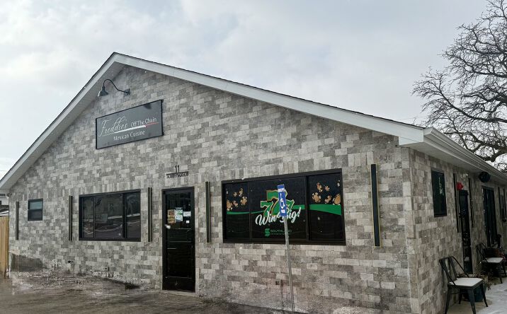 Pictures of Business for Sale, Retail property located at 11 S Madison Street, Oswego, IL 60543 for sales - image #1