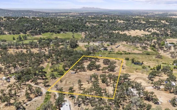 Pictures of Land property located at 5679 Ashwood Lane, 13168, CA 95901 for sales - image #1