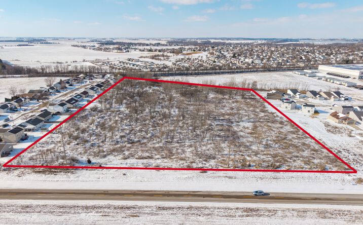 Pictures of Land property located at 10.5 acres Beich Rd, Bloomington, IL 61705 for sales - image #1