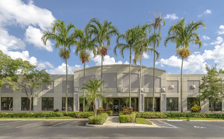 Dominic Montazemi - Cushman & Wakefield Boca Raton | Crexi