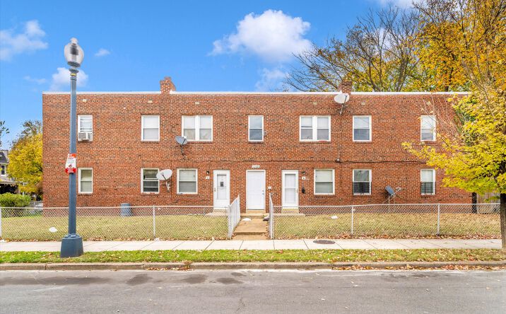 Pictures of Multifamily property located at 1208 Raum St NE, Washington, DC 20002 for sales - image #1