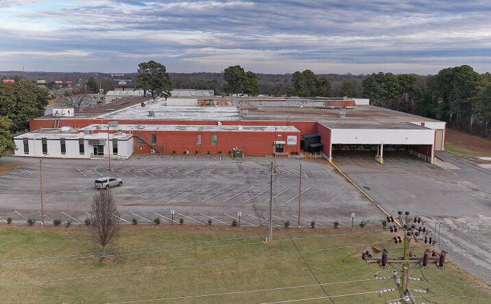 Pictures of Industrial property located at 930 Meacham Rd, Statesville, NC 28677 for sales - image #1