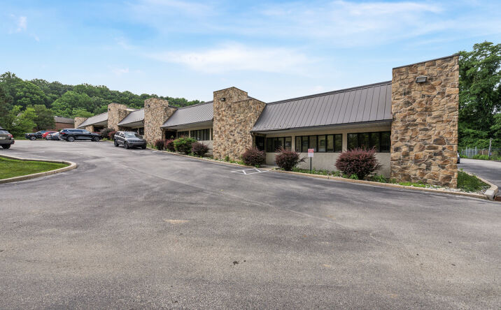 Pictures of Industrial property located at 37 Industrial Blvd, Paoli, PA 19301 for sales - image #1