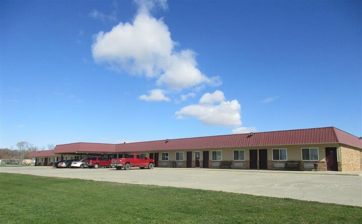 Pictures of Hospitality, Multifamily property located at 900 E 7th St, Wayne, NE 68787 for sales - image #1