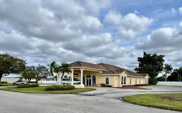 Pictures of Mixed Use, Office property located at 2605 Bayview St, Sebring, FL 33870 for sales - image #1