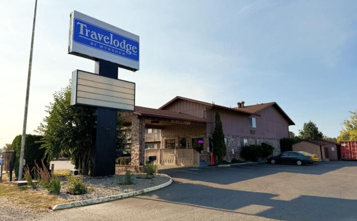 Pictures of Hospitality property located at 122 SW Interstate Ave, Chehalis, WA 98532 for sales - image #1