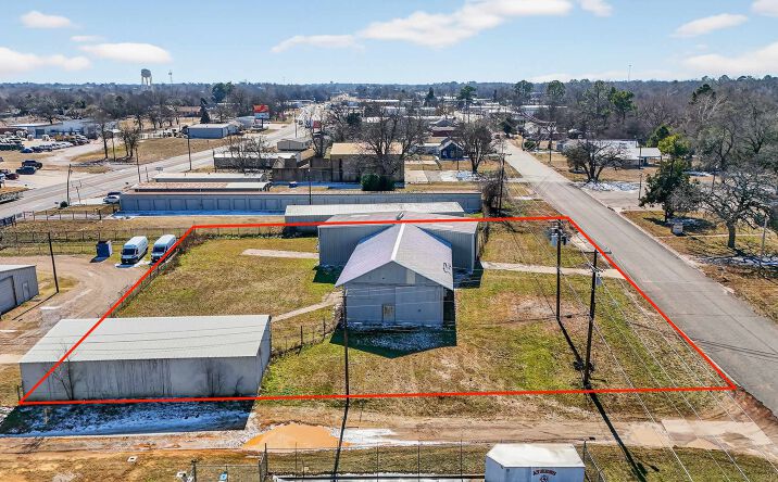 Pictures of Industrial, Office property located at 927 N Palestine St, Athens, TX 75751 for sales - image #1