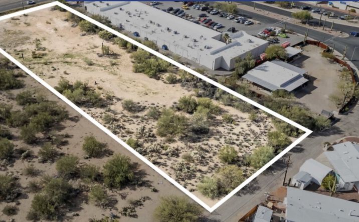 Pictures of Self Storage property located at 3171 S Kinney Rd, Tucson, AZ 85713 for sales - image #1