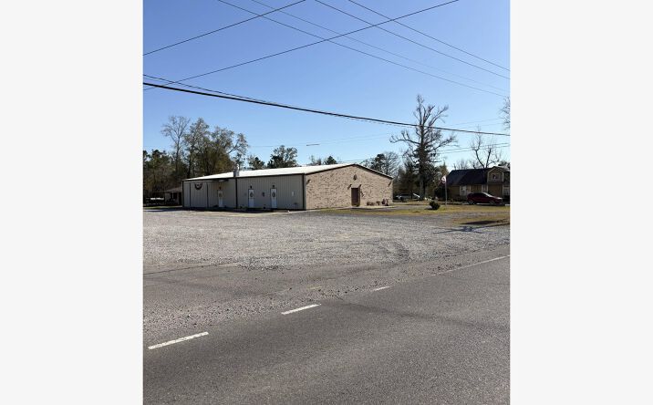 Pictures of Mixed Use property located at 2540 Miller Ave, Westlake, LA 70669 for sales - image #1