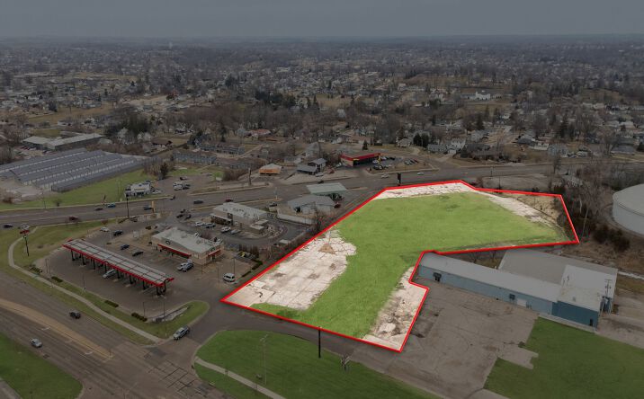 Pictures of Land property located at 2501 Williams Blvd SW, Cedar Rapids, IA 52404 for sales - image #1