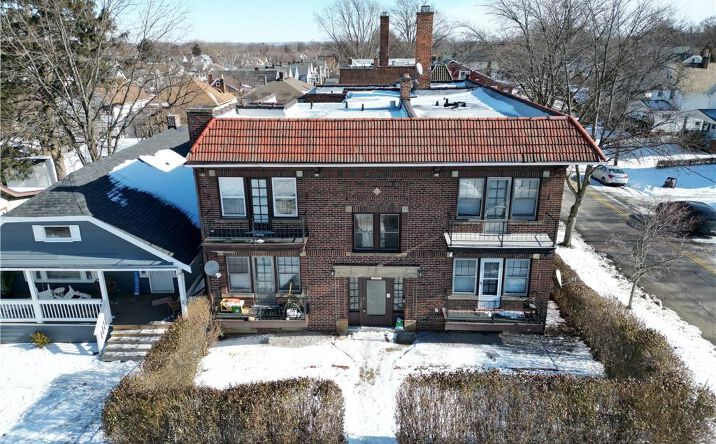 Pictures of Multifamily property located at 3333 W 111th St, Cleveland, OH 44111 for sales - image #1