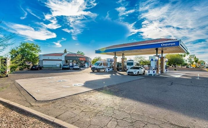 Pictures of Retail property located at 2309 E University Dr, Tempe, AZ 85288 for sales - image #1