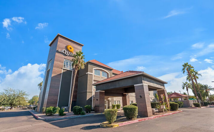 Pictures of Hospitality property located at 4929 W McDowell Rd, Phoenix, AZ 85035 for sales - image #1