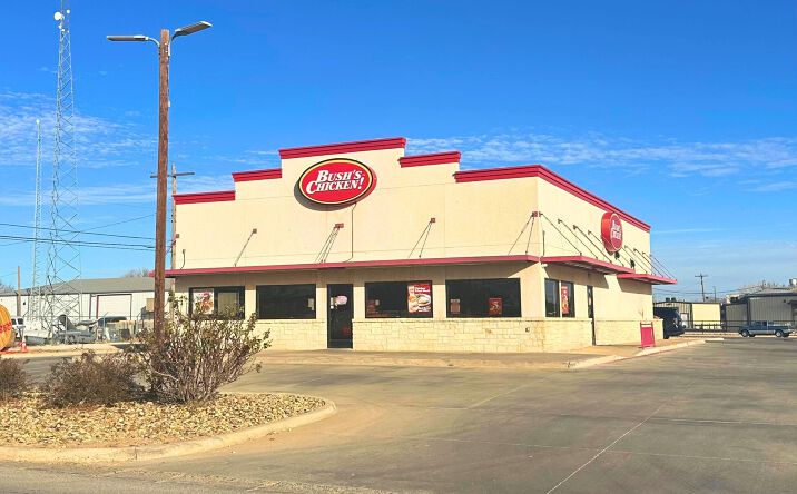 Pictures of Retail property located at 601 N Main St, Seminole, TX 79360 for sales - image #1