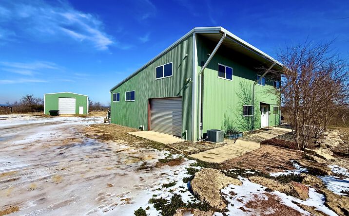 Pictures of Industrial property located at 21593 Hill Rd, Salado, TX 76571 for sales - image #1