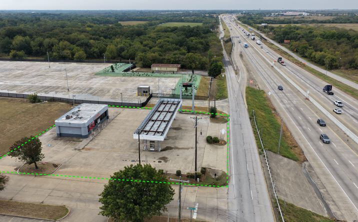 Pictures of Land, Office, Retail property located at 300 S Interstate 35 E, Red Oak, TX 75154 for sales - image #1