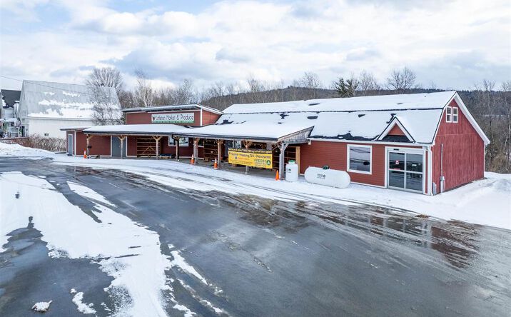 Pictures of Retail property located at 387 Meadow St, Littleton, NH 03561 for sales - image #1