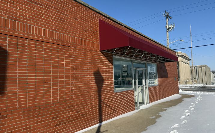 Pictures of Office, Retail, Self Storage property located at 121 N Lafayette Ave, Marshall, MO 65340 for sales - image #1