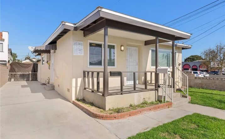Pictures of Multifamily property located at 524-#1 W 2nd Street, San Pedro, CA 90731 for sales - image #1