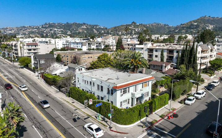 Pictures of Multifamily property located at 7401 Fountain Ave, Los Angeles, CA 90046 for sales - image #1