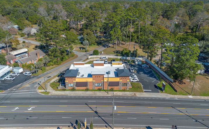 Pictures of Retail property located at 1875 N Monroe St, Tallahassee, FL 32303 for sales - image #1