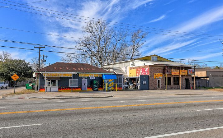 Pictures of Industrial, Mixed Use, Multifamily, Office, Retail property located at 2901 W Bay St, Savannah, GA 31408 for sales - image #1