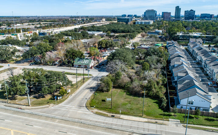 Pictures of Land property located at 14615 Grisby Rd, Houston, TX 77079 for sales - image #1