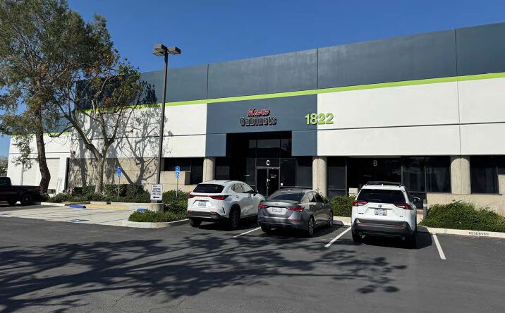 Pictures of Industrial property located at 1822 Francis St, Ontario, CA 91761 for sales - image #1