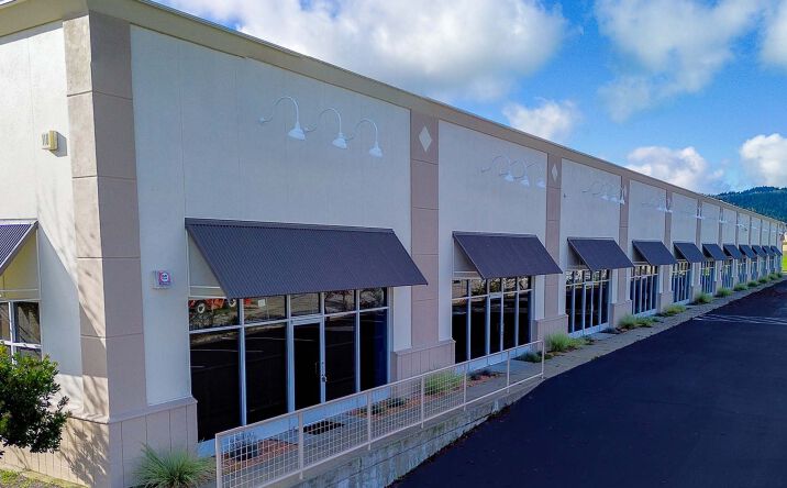 Pictures of Industrial property located at 110 Sandholm Ln, Cloverdale, CA 95425 for sales - image #1