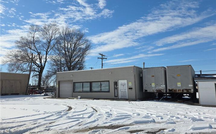 Pictures of Retail property located at 1134 N Main Street, Ottawa, KS 66067 for sales - image #1