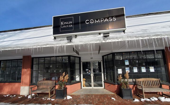 Pictures of Office property located at 32 Main Street UNIT B, Orleans, MA 02653 for sales - image #1